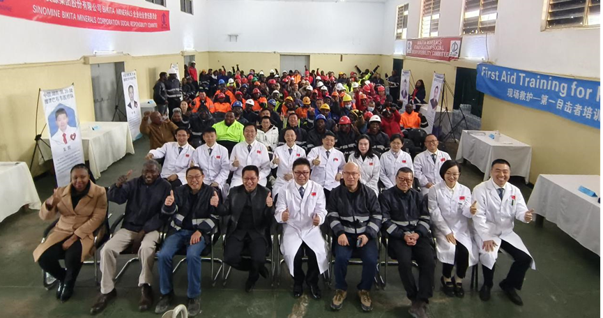 中國第20批援津醫療隊在中礦資源Bikita礦山開展義診活動